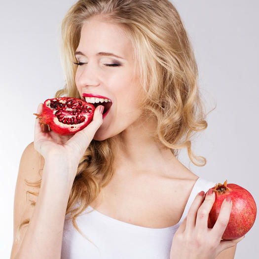 How Fruits Can Help You Eradicate Acne?